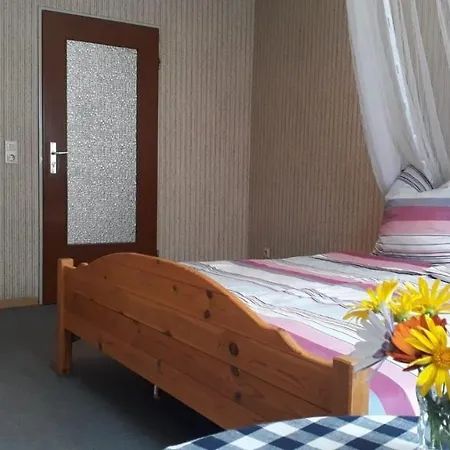 Apartament 3-zimmer-apartment Mit Terrasse Zorge